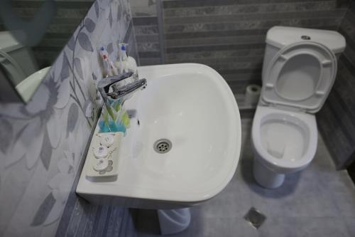 Gallery image of Ia's Guest House in Stepantsminda