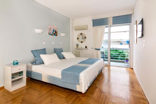 Gallery image of Coastal Apartment Palaio Faliro in Athens