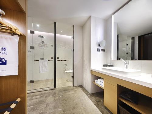 Koupelna v ubytování Hampton by Hilton Guangzhou Dongxiaonan