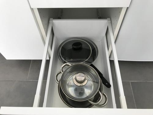 リュブリャナにあるViktorの部屋中の鍋付きの部屋