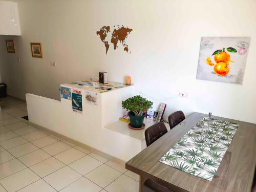 Dapur atau dapur kecil di All Nations Holiday Home