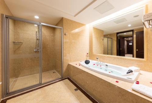 Ванная комната в NH Shenyang Yuhong