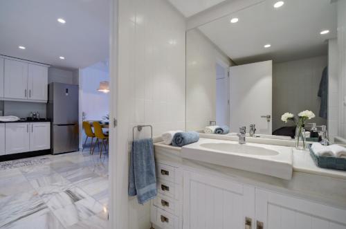Marbella Center New and Luxurious Apartment on the beach 627