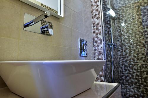 Koupelna v ubytování Kafouros Hotel