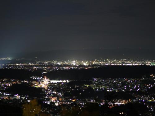 Pemandangan umum bagi Ikoma atau pemandangan bandar yang diambil dari ryokan