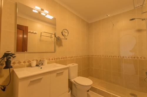 A bathroom at El Cardon Las Vistas - TENESOL RENTALS