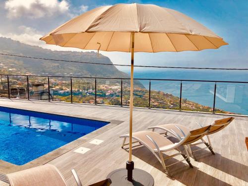 Gallery image of Villa da Bisa with heated swiming pool in Arco da Calheta