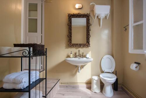 Ένα μπάνιο στο Mora Valisi