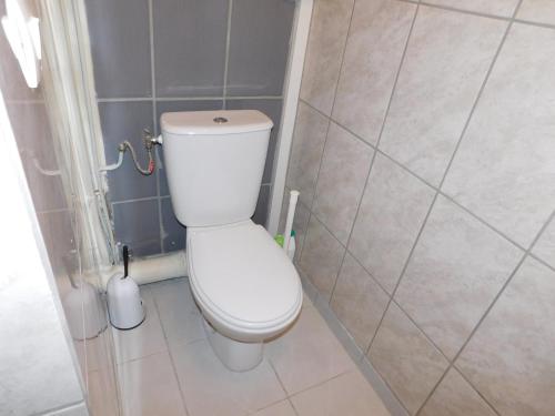 Un baño de Charmant petit T2 dans maison