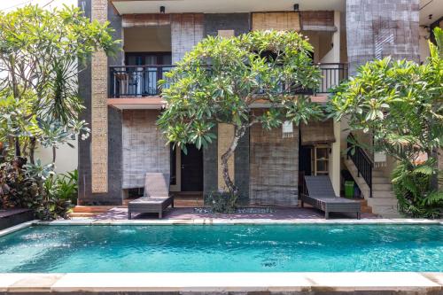 Piscina di Eddys Cottages & Villa o nelle vicinanze