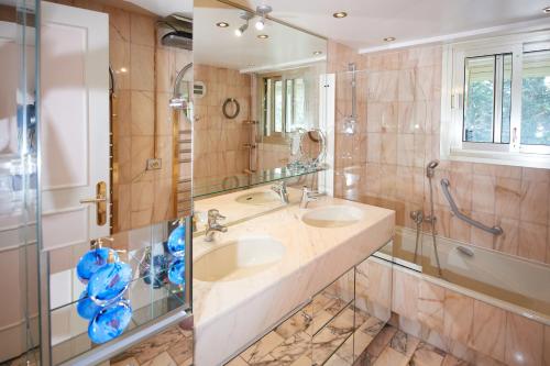 Kupatilo u objektu Appartement Luxueux 150m2 - Cannes