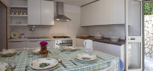 A kitchen or kitchenette at Salento Case Vela