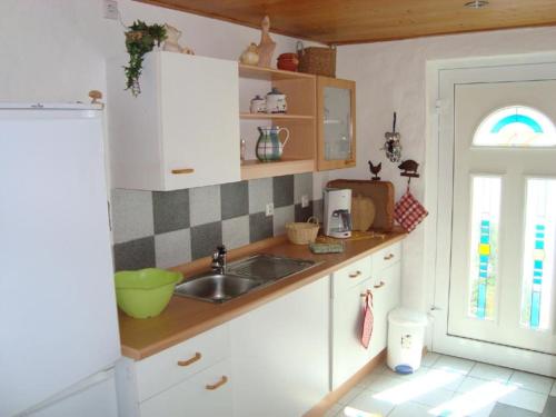 Dapur atau dapur kecil di Ferienwohnung Weiser