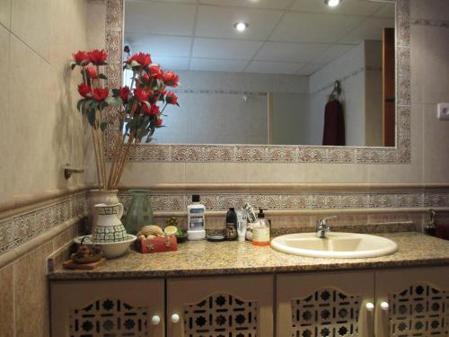 Fotografia z galérie ubytovania Rentcostadelsol Villa Pinares-Malaga v destinácii Málaga