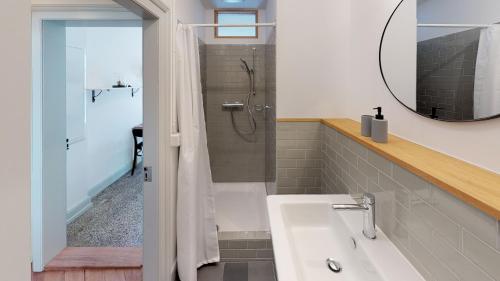 Unique Serviced Living - Gundeldingen