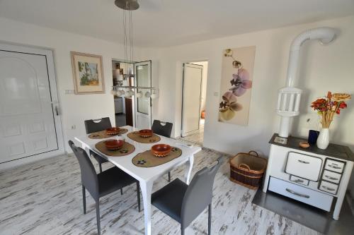 Foto dalla galleria di Domacinstvo Jovic a Kladovo