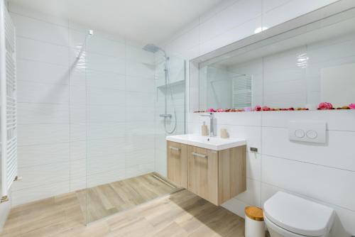 Ένα μπάνιο στο Apartman Tarnik's