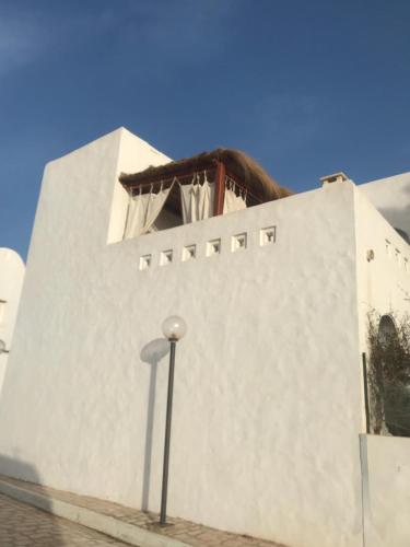 Το κτήριο όπου στεγάζεται  η βίλα