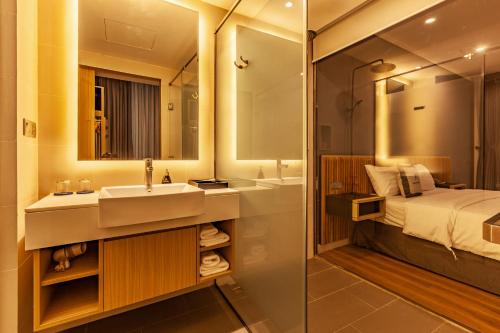 Katil atau katil-katil dalam bilik di An Phu Hotel