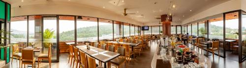 Restoran atau tempat lain untuk makan di An Phu Hotel