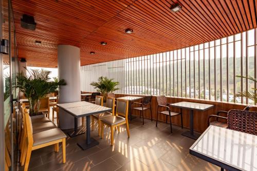 Restoran atau tempat lain untuk makan di An Phu Hotel