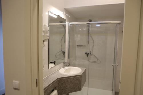 Ένα μπάνιο στο Hotel Solar do Rebolo