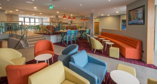 Posezení v ubytování Travelodge Plus Galway