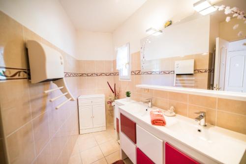 Et badeværelse på LA CASETTA DEI FIORI VI3078