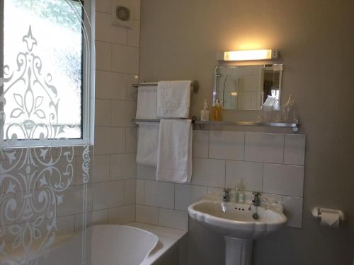 Gallery image of Riverside Cottage B&B in Lynmouth