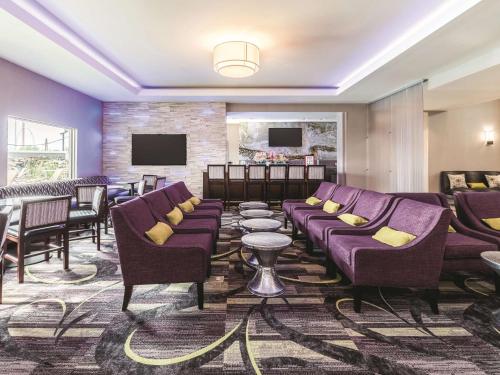 La Quinta by Wyndham Arlington North 6 Flags Dr Image