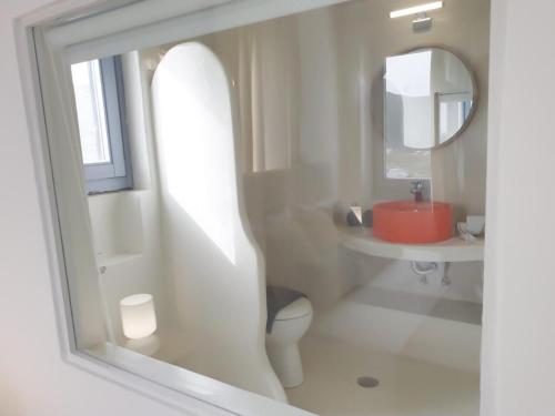 Ванная комната в Thomas Apartments Katapola - Chora
