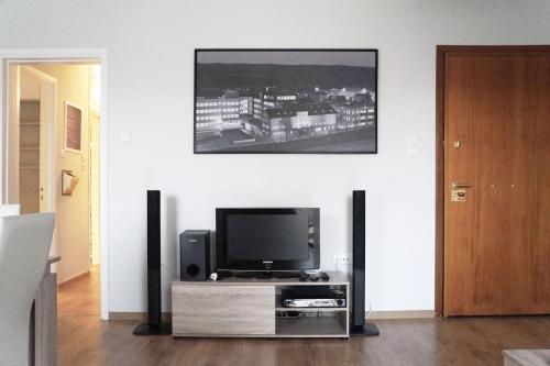 Comfy Apartment With Acropolis View