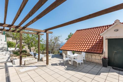 Patio nebo venkovní prostory v ubytování Waterview apartments (Tui Apartment)