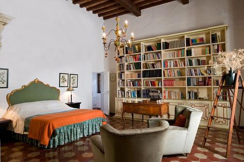 Ένα ή περισσότερα κρεβάτια σε δωμάτιο στο Villa il Pozzo