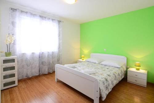 Photo de la galerie de l'établissement Apartments Vodanović, à Podgora