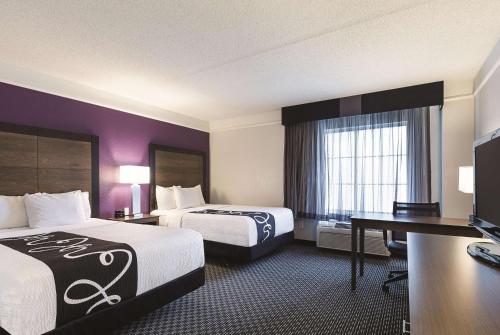 La Quinta by Wyndham Dallas Plano West Image