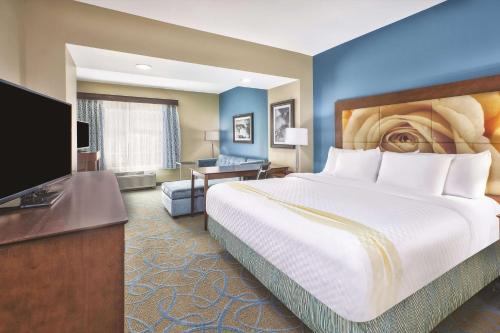 Gallery image of La Quinta by Wyndham Niagara Falls in Niagara Falls