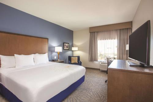 La Quinta by Wyndham Morgan Hill-San Jose South Image
