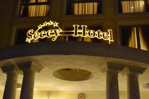 Certifikát, hodnocení, plakát nebo jiný dokument vystavený v ubytování Seccy Hotel Boutique Art & Museum