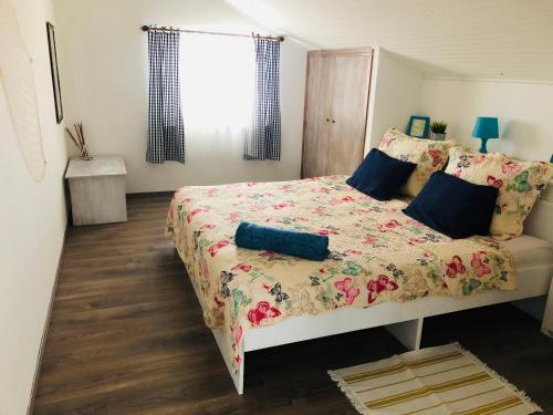 Ένα ή περισσότερα κρεβάτια σε δωμάτιο στο Apartment Šoša