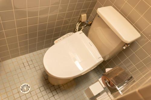 Un baño de Pine House in ARAHA