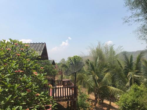 Gallery image of Forest Guesthouse in Samoeng
