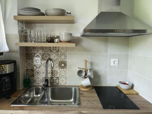 Dapur atau dapur kecil di Bungalows Iphigenia