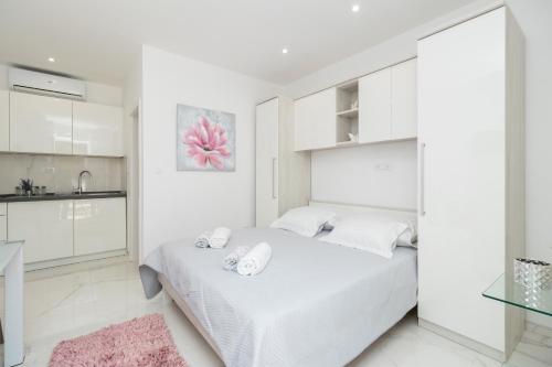 Apartments D&A