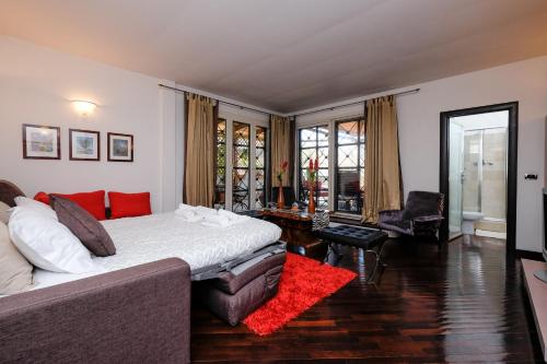 Amazing Penthouse with Terrace by Caracalla
