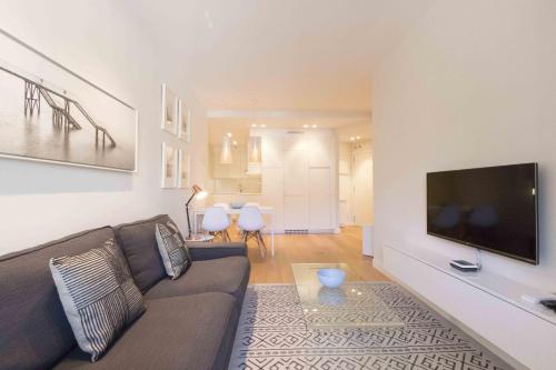 The Rentals Collection | Viena