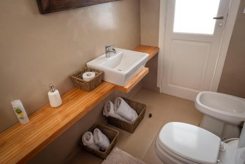 ห้องน้ำของ La Marea B&B