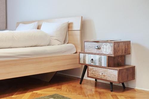 Luxury gold plated suite in calm central location 1092 Budapest, Hőgyes Endre utca 1 kép - 3