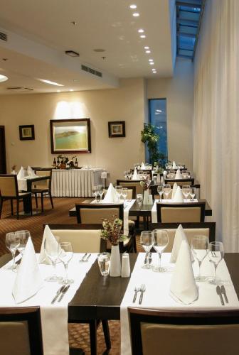 Εστιατόριο ή άλλο μέρος για φαγητό στο Hotel Aristos