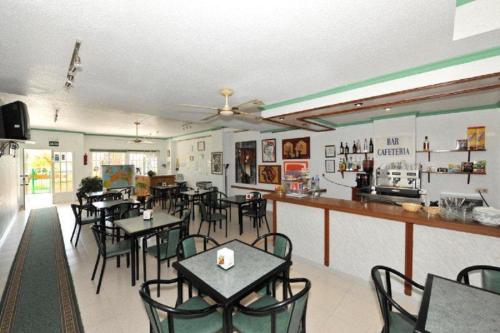 Salone o bar di Hostal Velilla